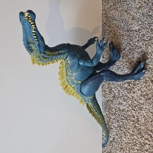 Jurassic World Action Attack Suchomimus Dinosaur Figure - Chomps